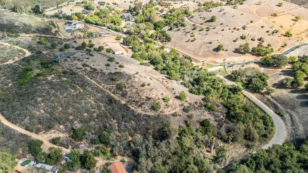 28720 N Twin Oaks Valley Road, Bonsall, California 92003 home-pic-53