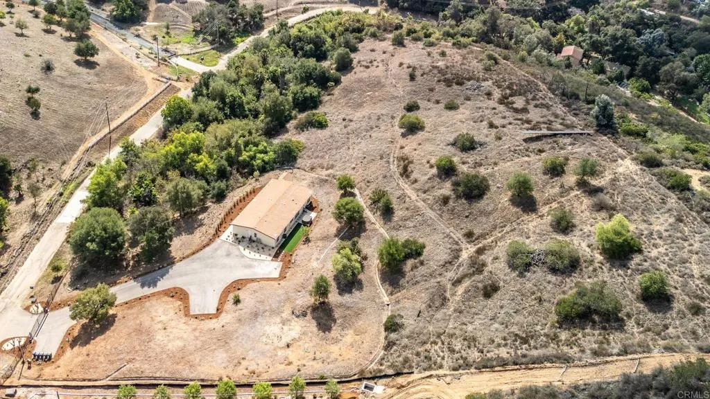 28720 N Twin Oaks Valley Road, Bonsall, California 92003 home-pic-47