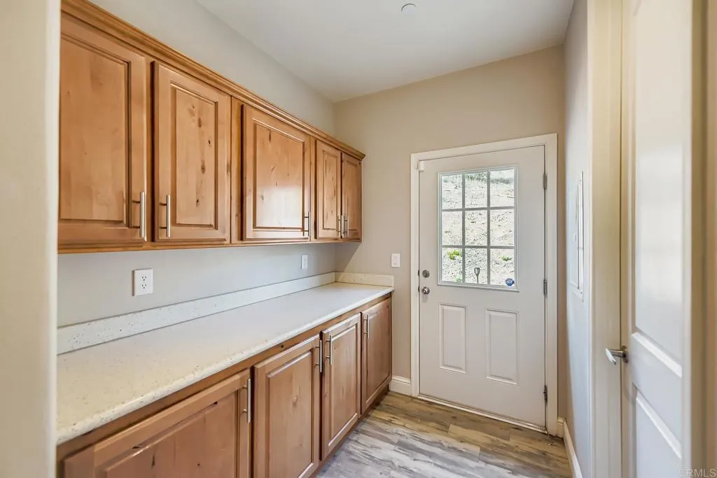 28720 N Twin Oaks Valley Road, Bonsall, California 92003 home-pic-45