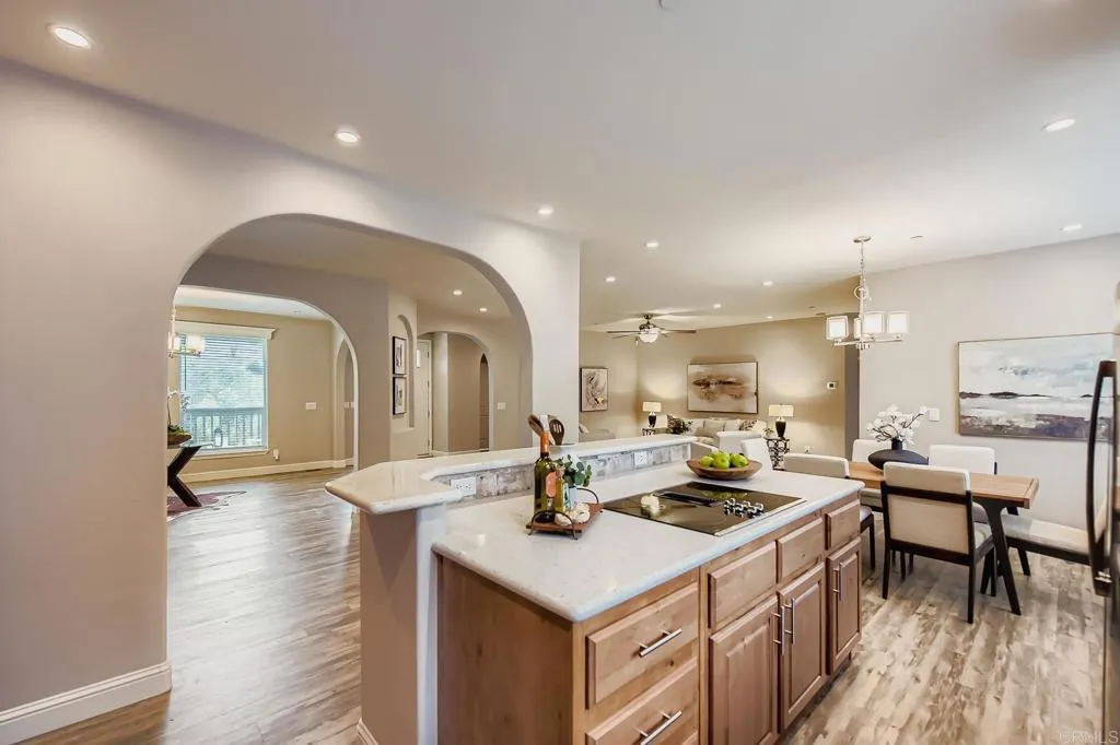 28720 N Twin Oaks Valley Road, Bonsall, California 92003 home-pic-18