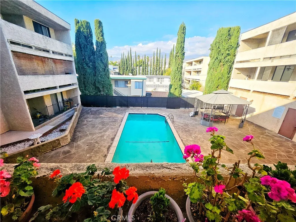 65 N Allen, Pasadena, California 91106 home-pic-20