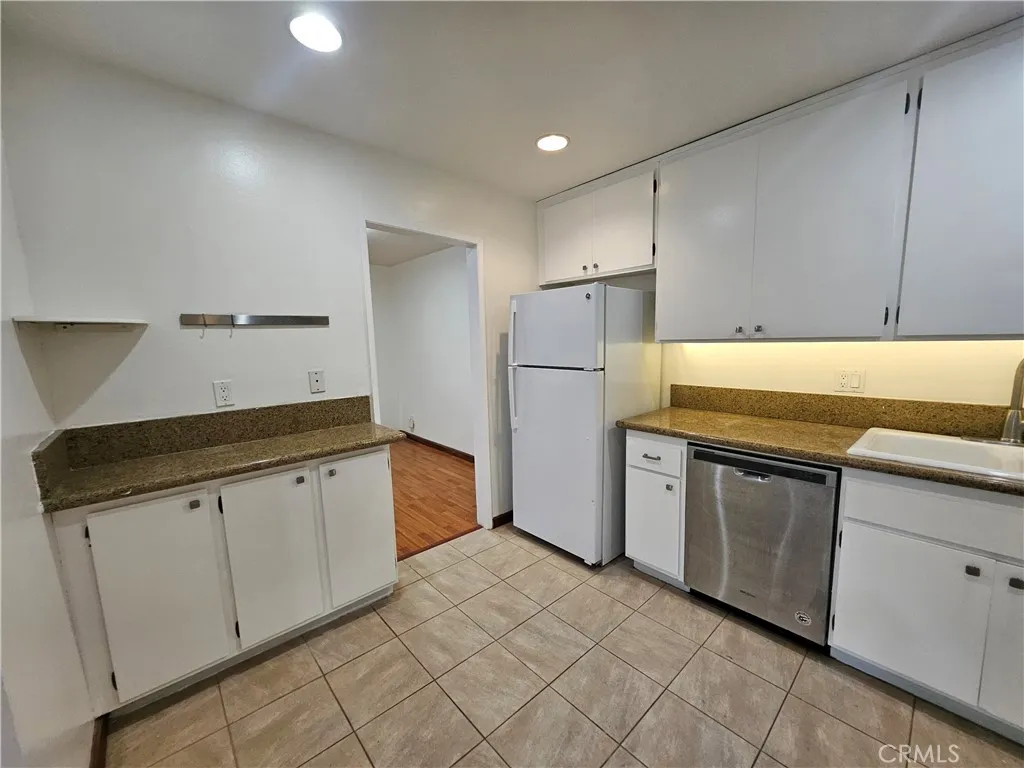 65 N Allen, Pasadena, California 91106 home-pic-7