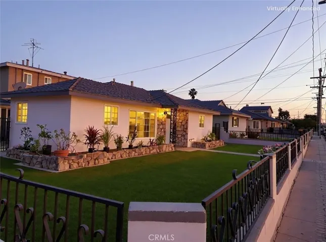 700 W E, Wilmington, California 90744