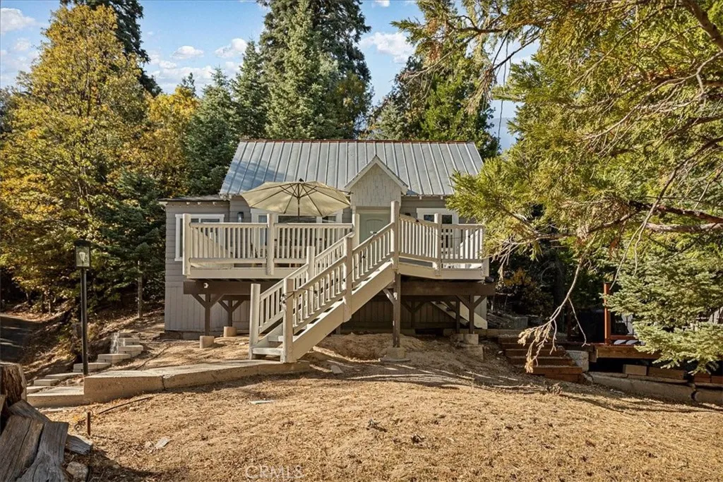 25660 Lo Lane, Twin Peaks, California 92391 home-pic-0