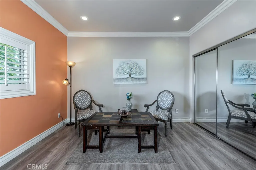 12102 S La Cienega Boulevard, Hawthorne, California 90250 home-pic-24
