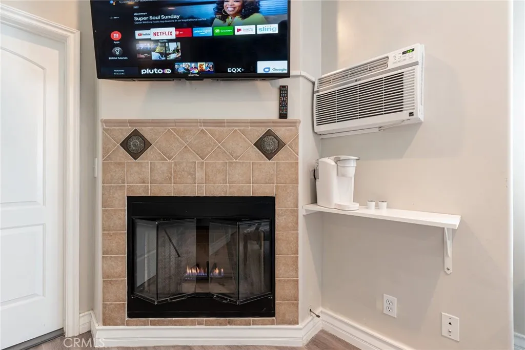 12102 S La Cienega Boulevard, Hawthorne, California 90250 home-pic-18