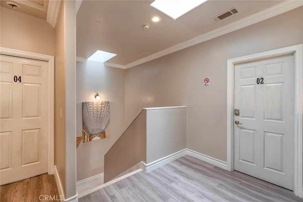 12102 S La Cienega Boulevard, Hawthorne, California 90250 home-pic-16
