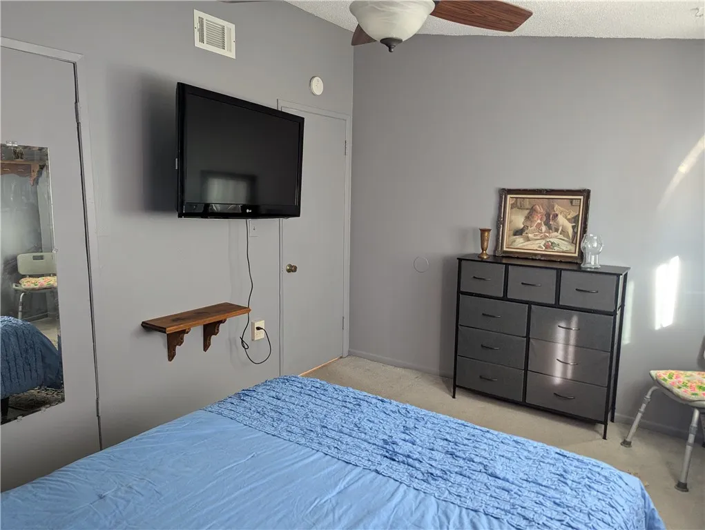 38457 Glenbush, Palmdale, California 93550 home-pic-30