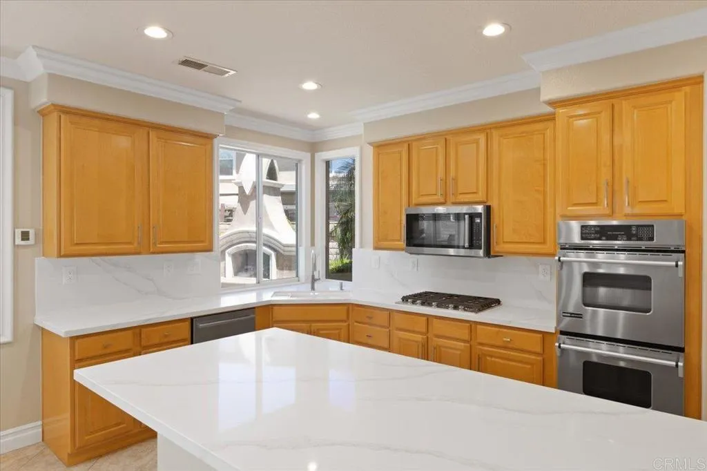 23450 Bristol Way, Murrieta, California 92562 home-pic-18