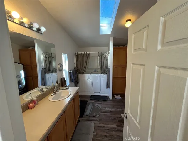 Batrhroom 1