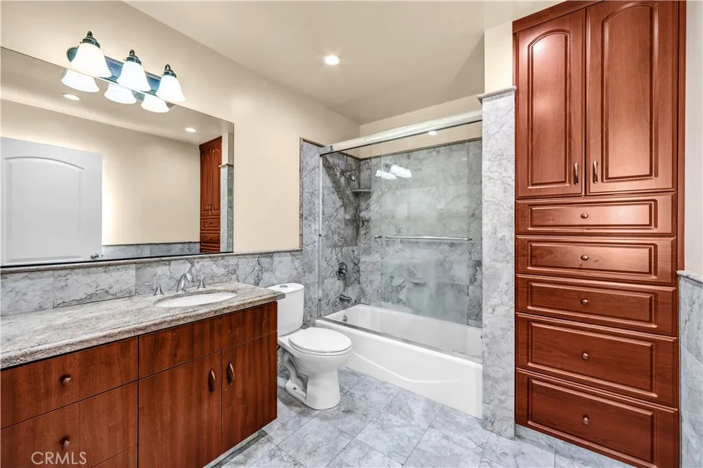 6654 Bellaire, North Hollywood, California 91606 home-pic-21