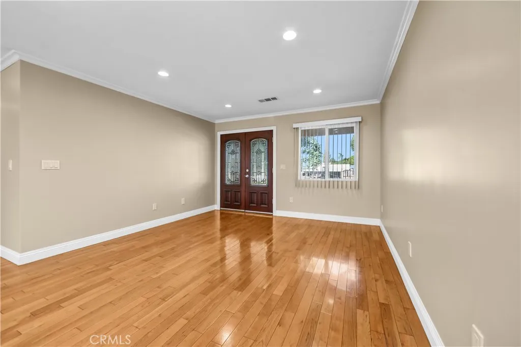 6654 Bellaire, North Hollywood, California 91606 home-pic-6
