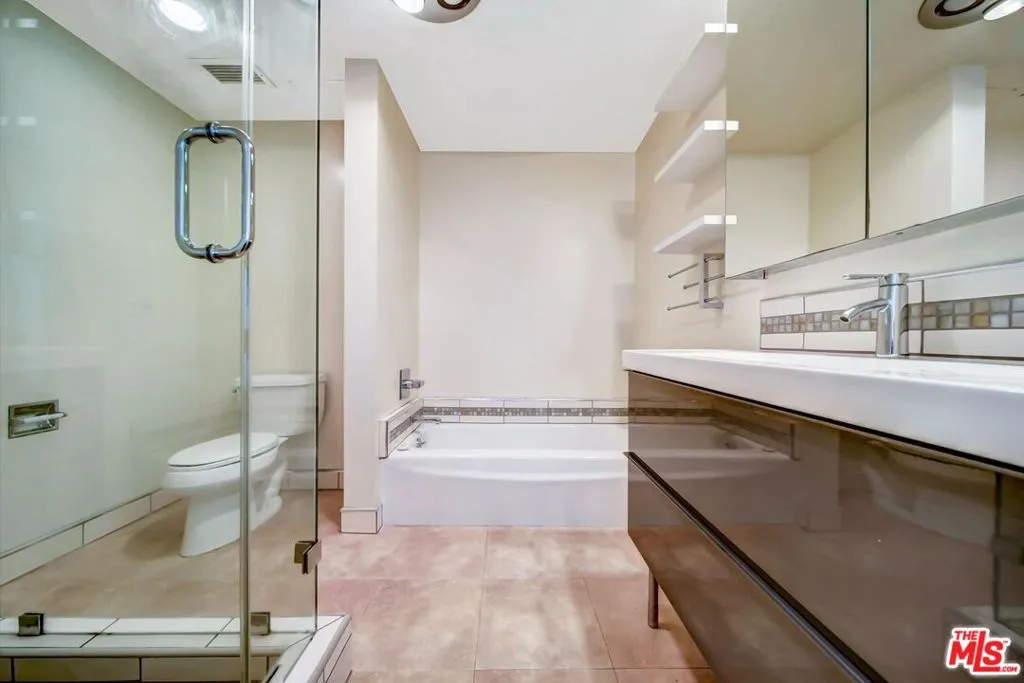 2160 Century Park 1503, Los Angeles, California 90067 home-pic-15