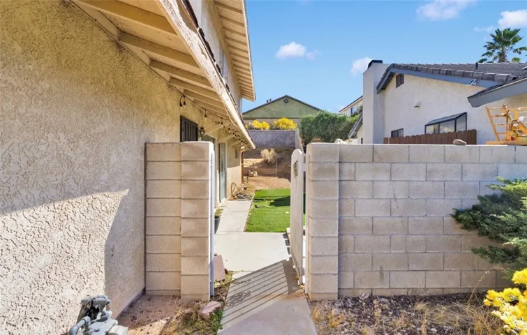 18199 Kalin Ranch, Victorville, California 92395
