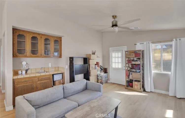 18199 Kalin Ranch, Victorville, California 92395