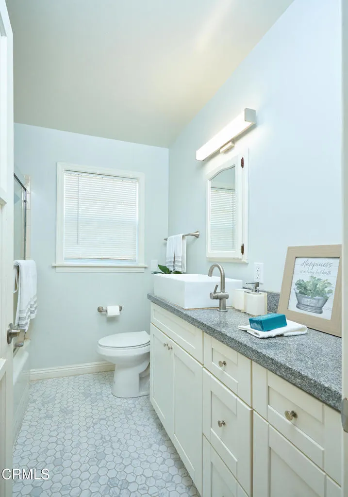 7927 Aldea Avenue, Van Nuys, California 91406 home-pic-24