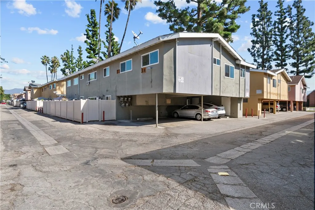 10005 Sepulveda, San Fernando, California 91345 home-pic-40