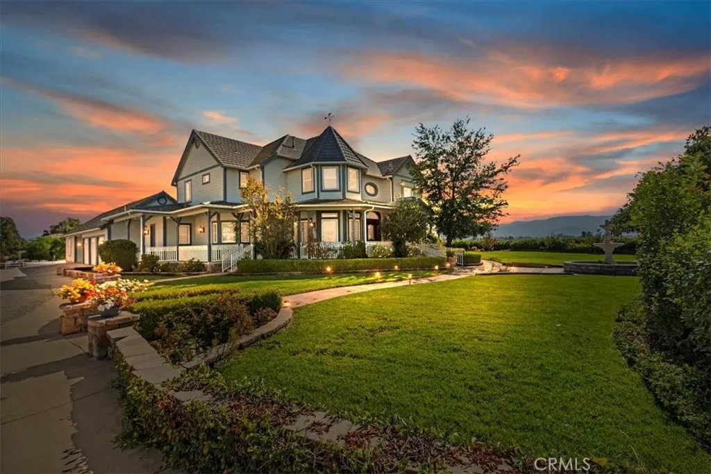 39650 Patagonia Court, Temecula, California 92591 home-pic-1