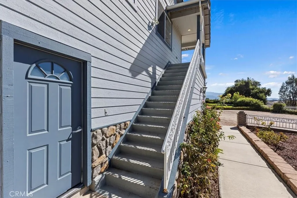 39650 Patagonia Court, Temecula, California 92591 home-pic-34