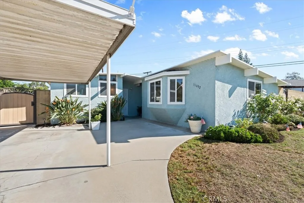 11032 Davenrich, Santa Fe Springs, California 90670 home-pic-30