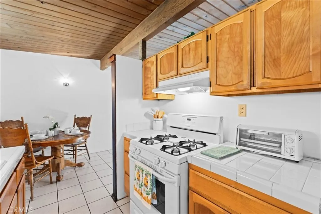 11032 Davenrich, Santa Fe Springs, California 90670 home-pic-10