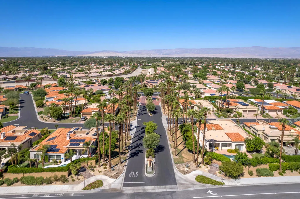15 Florentina Drive, Rancho Mirage, California 92270 home-pic-26
