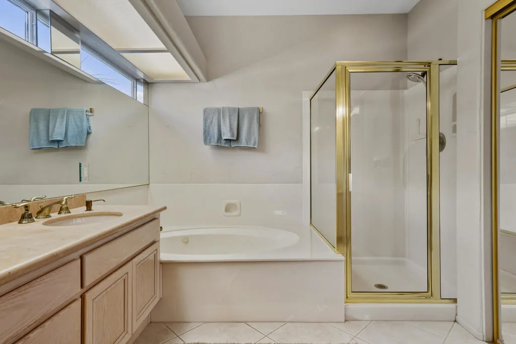 15 Florentina Drive, Rancho Mirage, California 92270 home-pic-17
