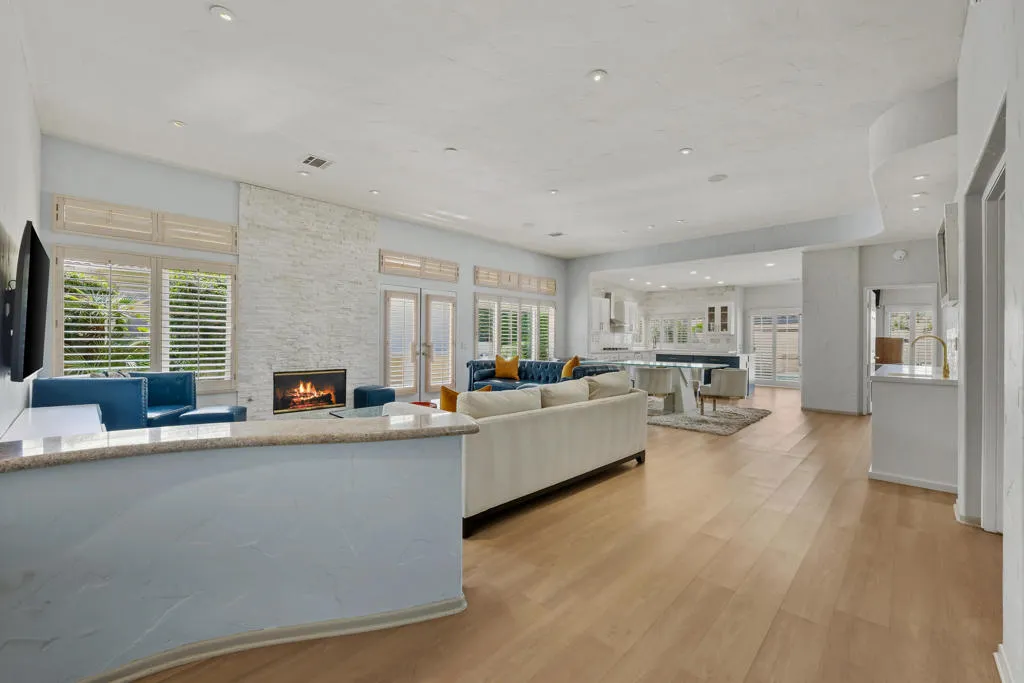 15 Florentina Drive, Rancho Mirage, California 92270 home-pic-6
