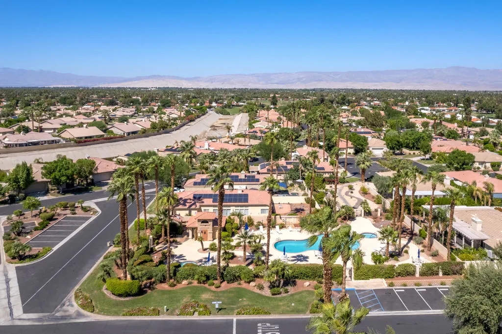 15 Florentina Drive, Rancho Mirage, California 92270 home-pic-28