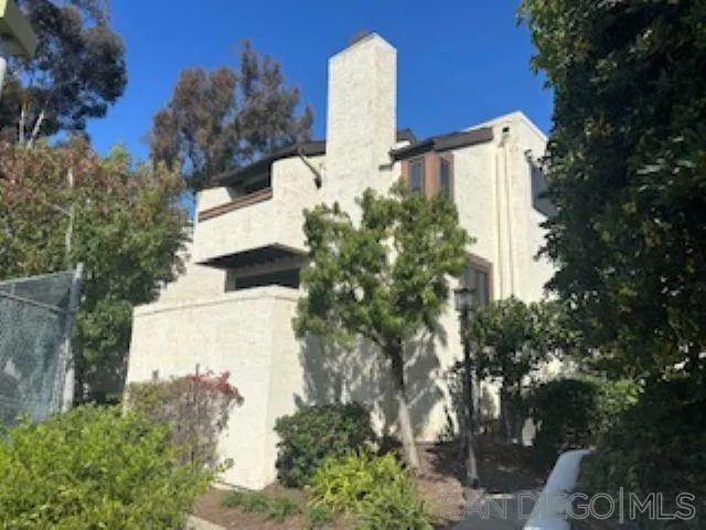 2258 Caminito Pescado 11, San Diego, California 92107 home-pic-0