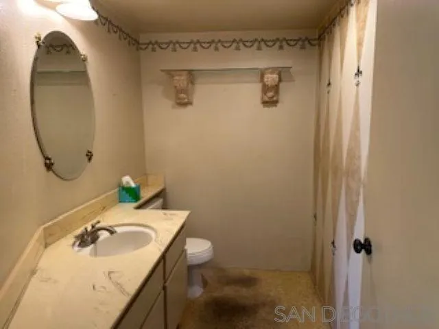 2258 Caminito Pescado 11, San Diego, California 92107 home-pic-11