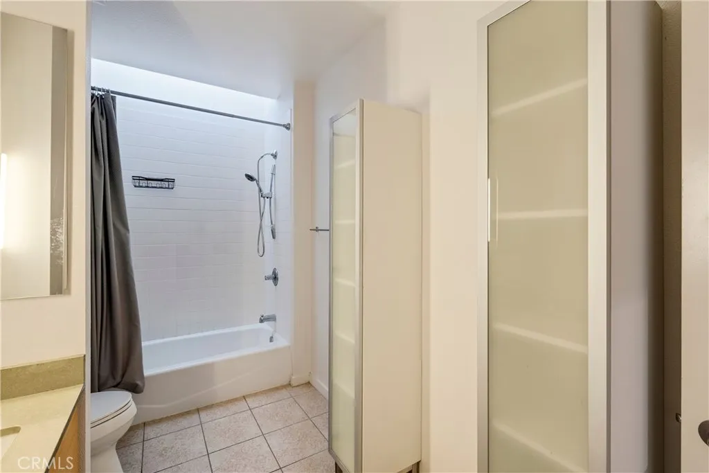 133 N The Promenade N 426, Long Beach, California 90802 home-pic-26