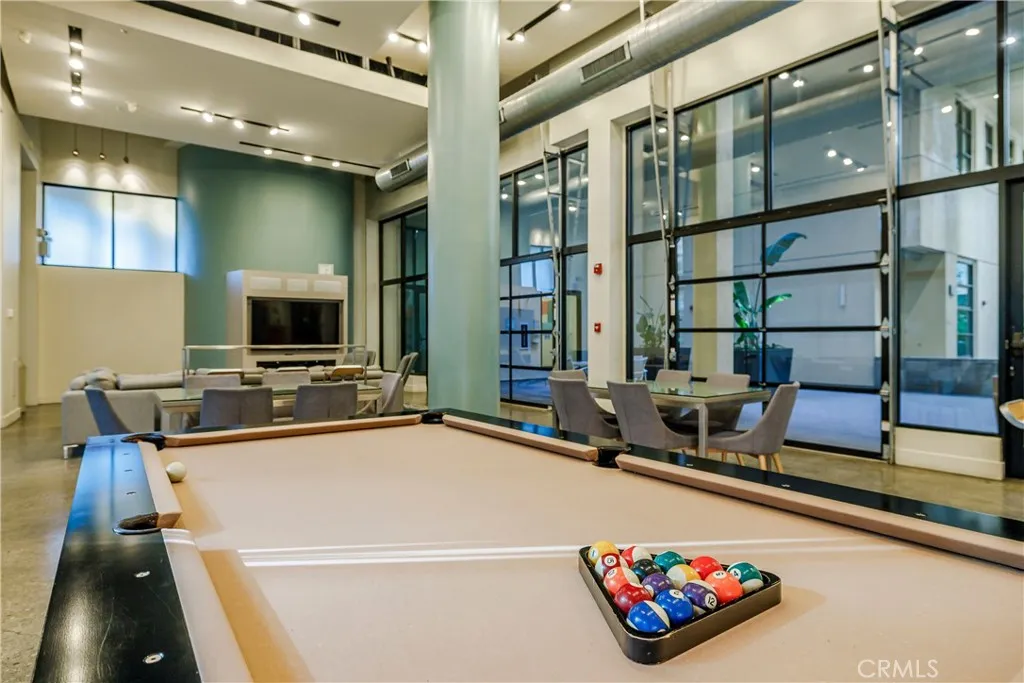 133 N The Promenade N 426, Long Beach, California 90802 home-pic-35