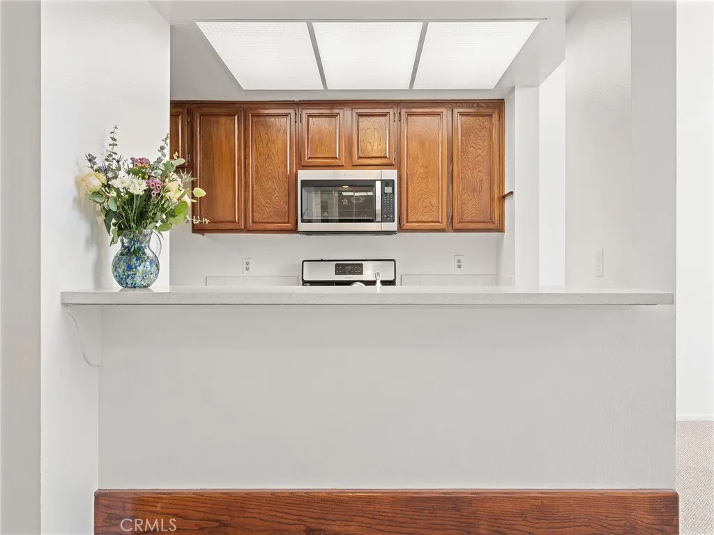 8180 Manitoba Street 302, Playa Del Rey, California 90293 home-pic-7