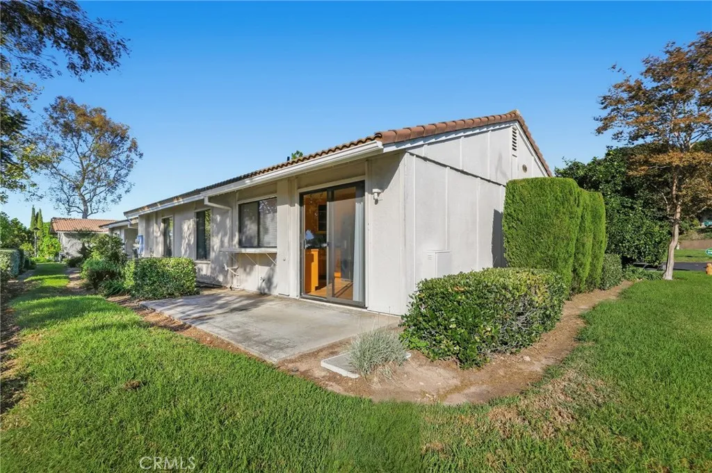 3190 Via Buena A, Laguna Woods, California 92637 home-pic-31