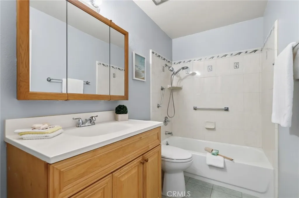 3190 Via Buena A, Laguna Woods, California 92637 home-pic-24