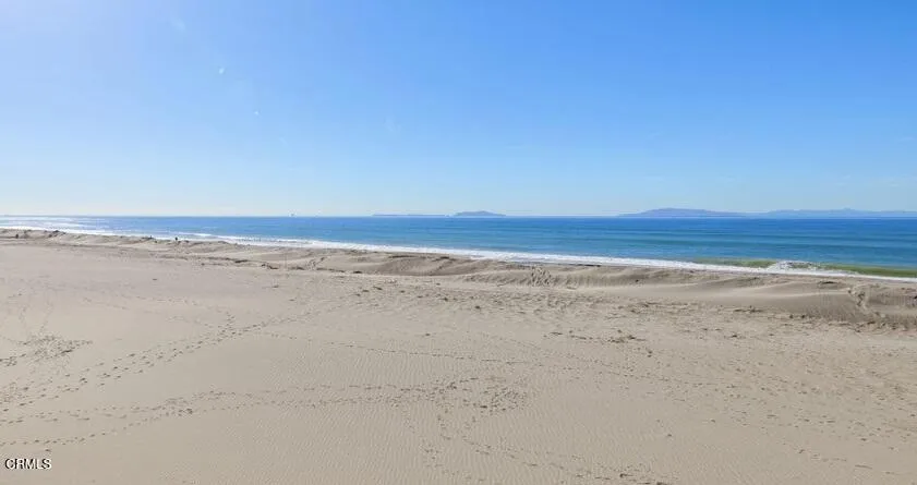 OXNARD SHORES-STEPS AWAY