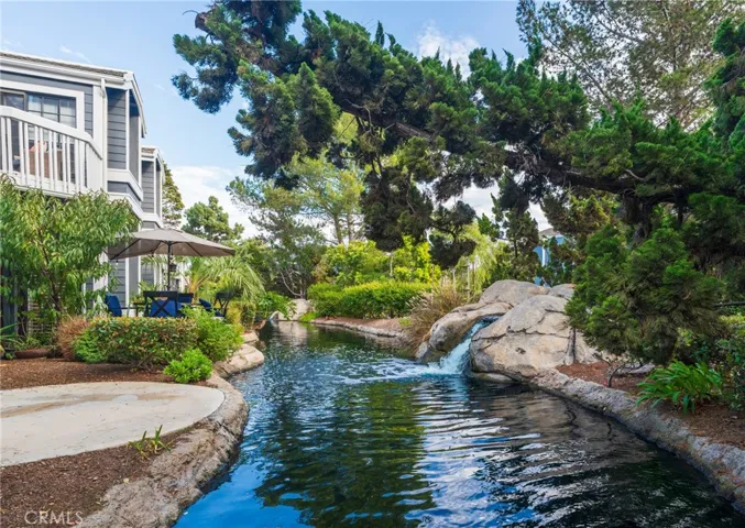 8122 Seawater, Huntington Beach, California 92646