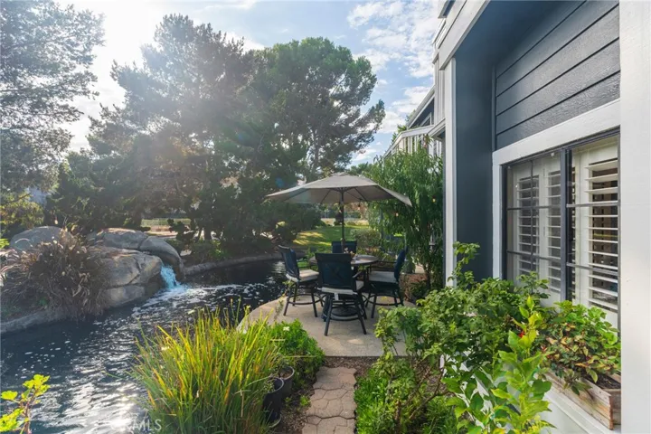 8122 Seawater, Huntington Beach, California 92646