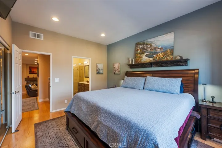 8122 Seawater, Huntington Beach, California 92646