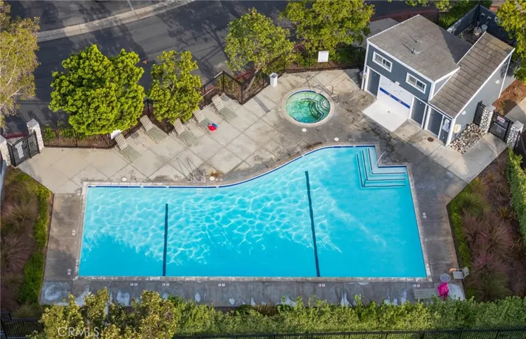 8122 Seawater, Huntington Beach, California 92646