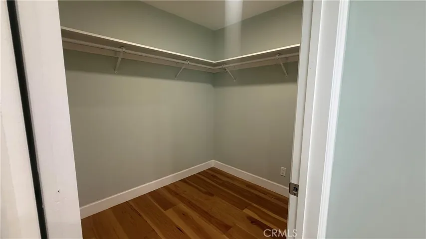 Walk-in closet