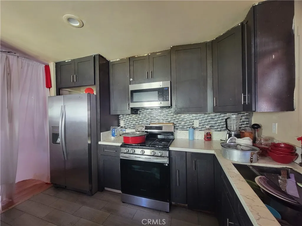 429 E 92nd, Los Angeles, California 90003 home-pic-13