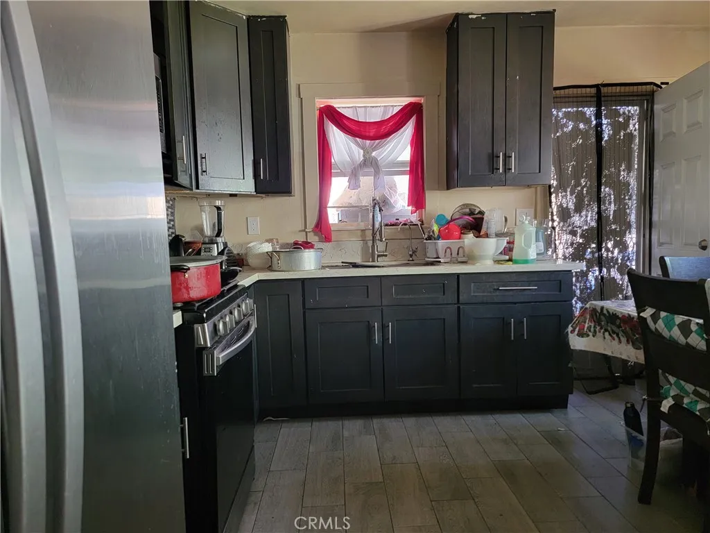 429 E 92nd, Los Angeles, California 90003 home-pic-12