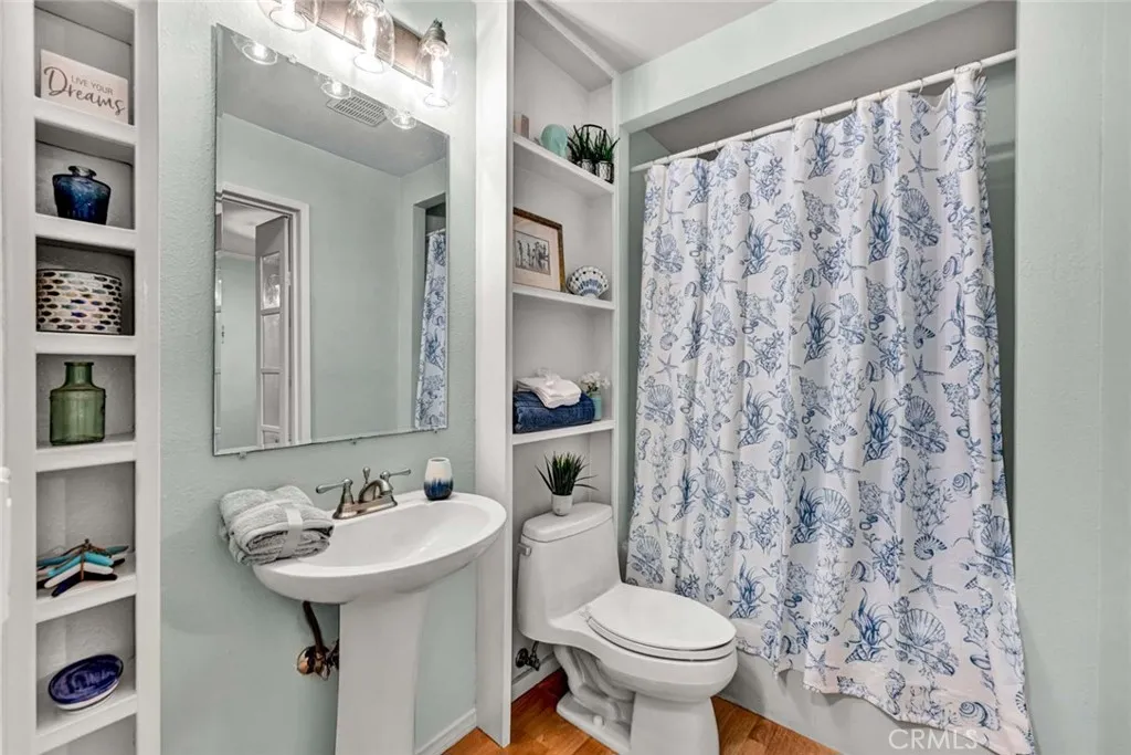 500 Cagney Lane 103, Newport Beach, California 92663 home-pic-16