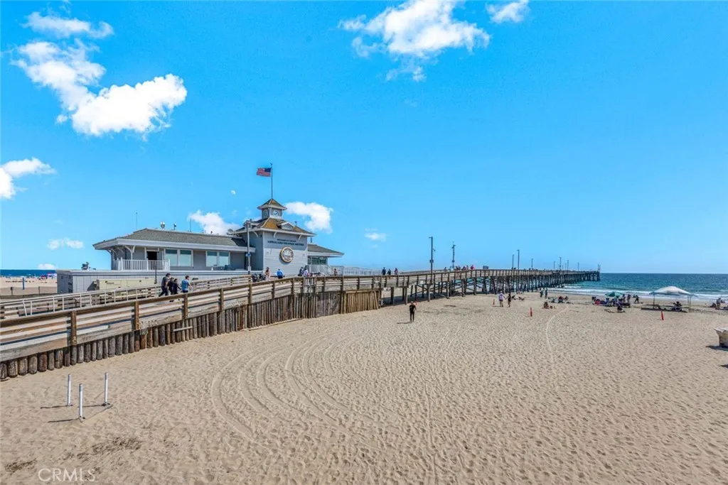 500 Cagney Lane 103, Newport Beach, California 92663 home-pic-25