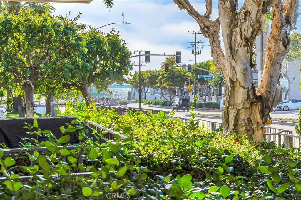 500 Cagney Lane 103, Newport Beach, California 92663 home-pic-18