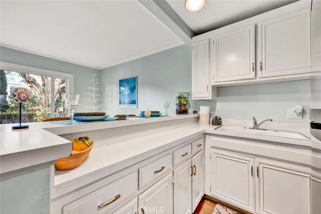 500 Cagney Lane 103, Newport Beach, California 92663 home-pic-10