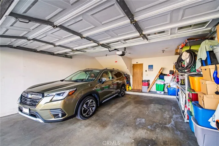 Unit B garage