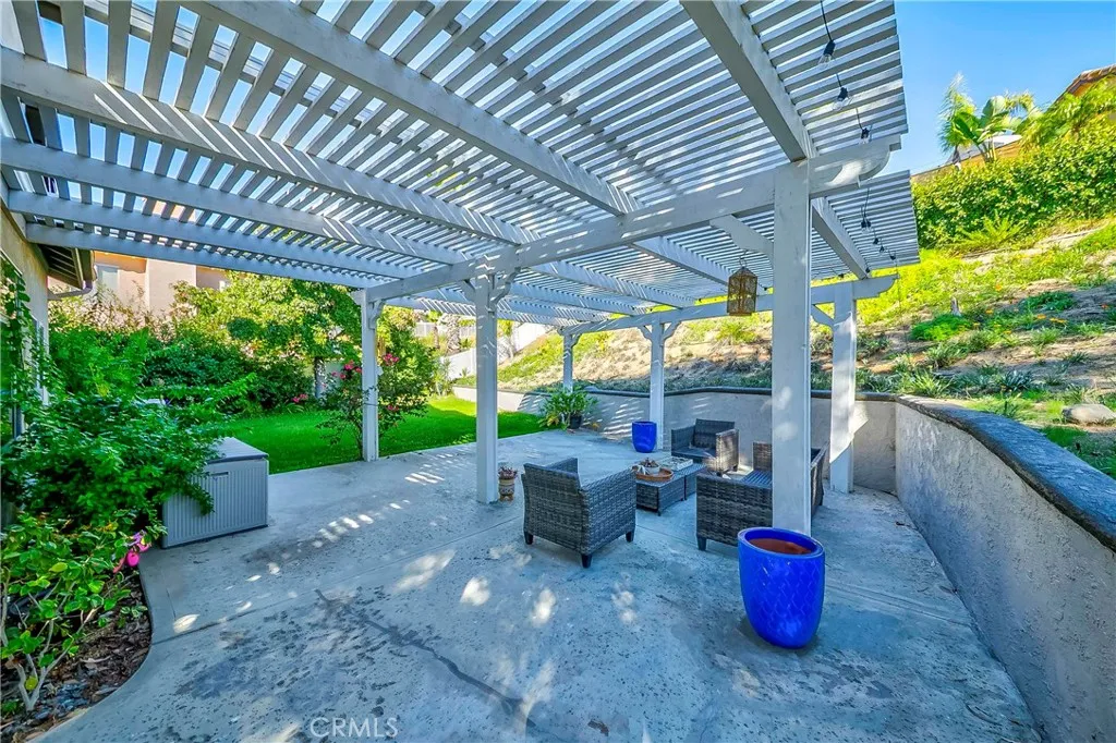 16396 High Bluff Court, Riverside, California 92503 home-pic-62